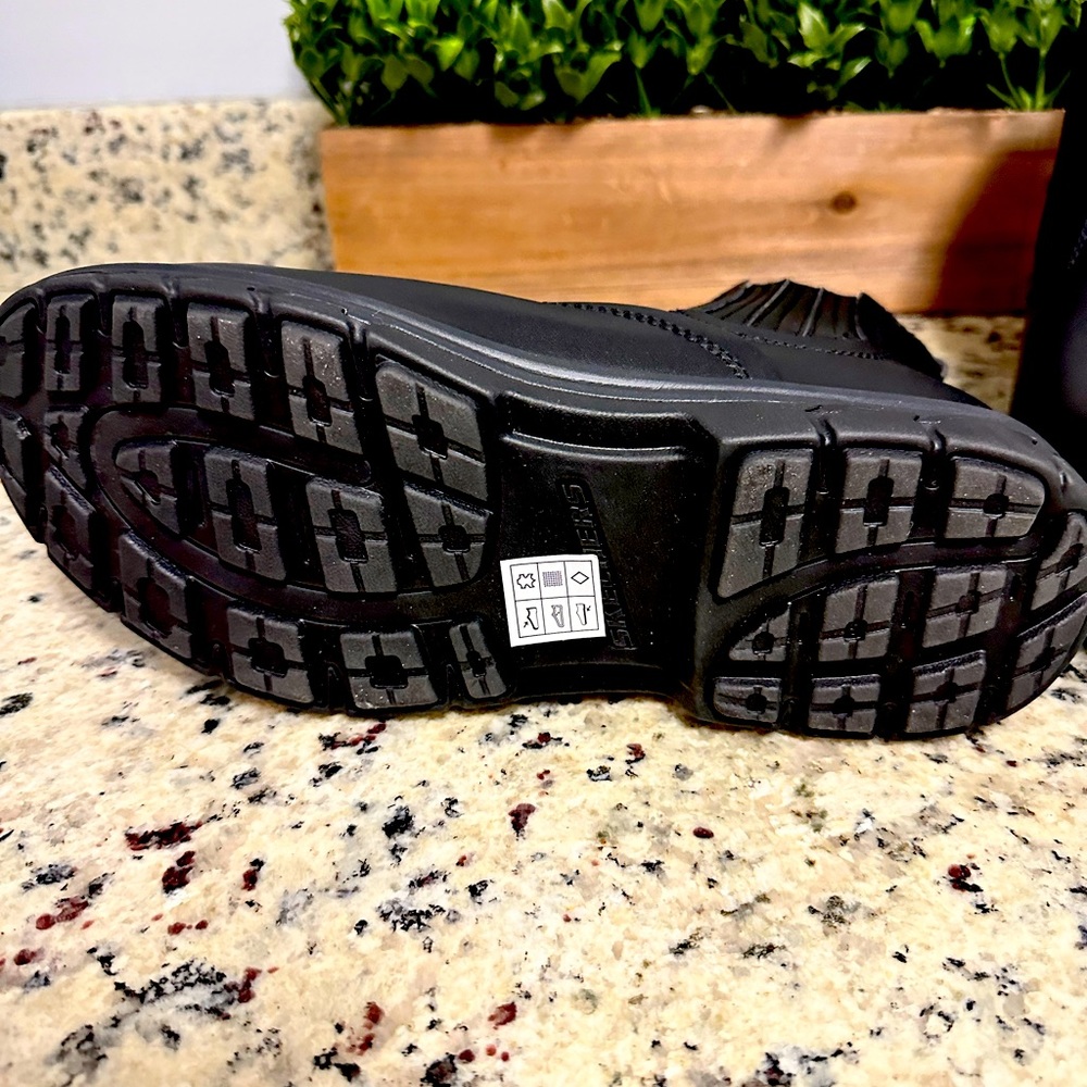 Skecher Leather boots 9 1/2 wide slip on. Never worn. - Picture 3 of 6